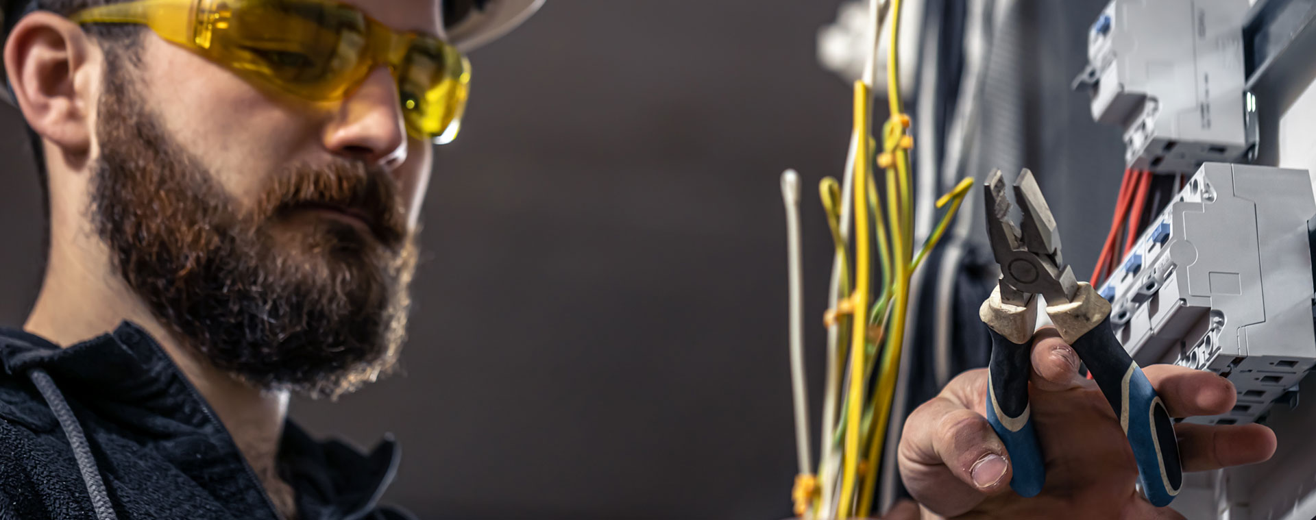 electrical maintenance services by DBS Construction